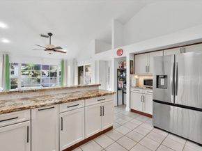 1043 Laguna Springs Dr, Weston FL 33326