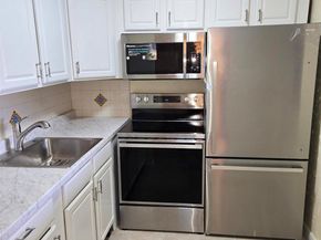 290 Chatham O, West Palm Beach FL 33417