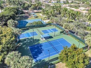 5045 Northern Lights Dr, Greenacres FL 33463