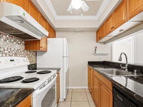 7091 Golf Colony Court 203, Lake Worth FL 33467