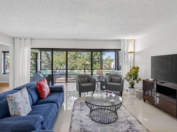 5673 Fairway Park Drive 202, Boynton Beach FL 33437