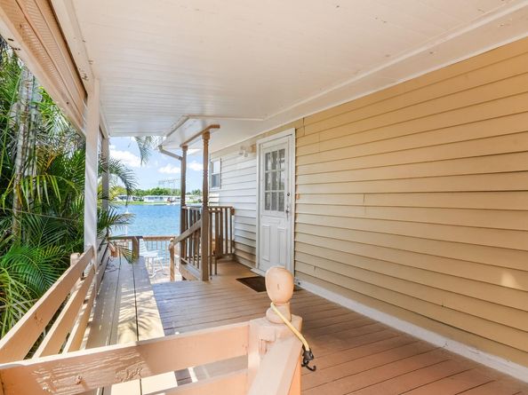 3033 Lakeshore Dr, Dania Beach FL 33312