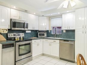3033 Lakeshore Dr, Dania Beach FL 33312