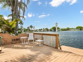 3033 Lakeshore Dr, Dania Beach FL 33312