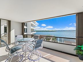 100 Lakeshore Drive 457, North Palm Beach FL 33408