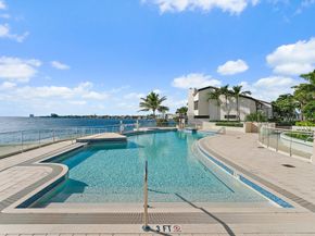 100 Lakeshore Drive 457, North Palm Beach FL 33408
