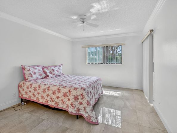 15401 Pembridge Ave 13, Delray Beach FL 33484