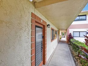 15401 Pembridge Ave 13, Delray Beach FL 33484