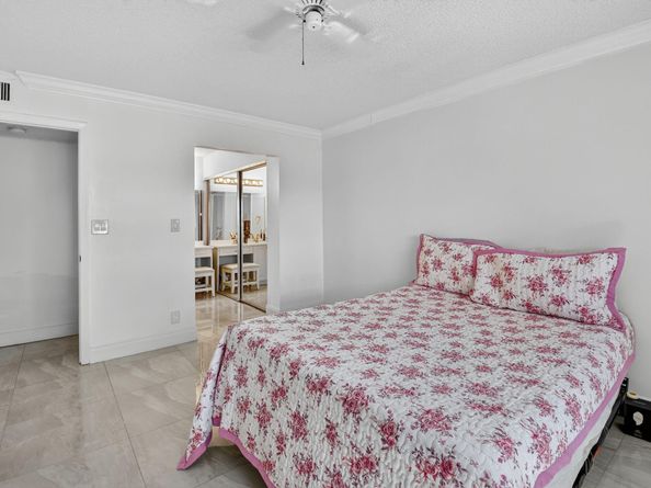 15401 Pembridge Ave 13, Delray Beach FL 33484