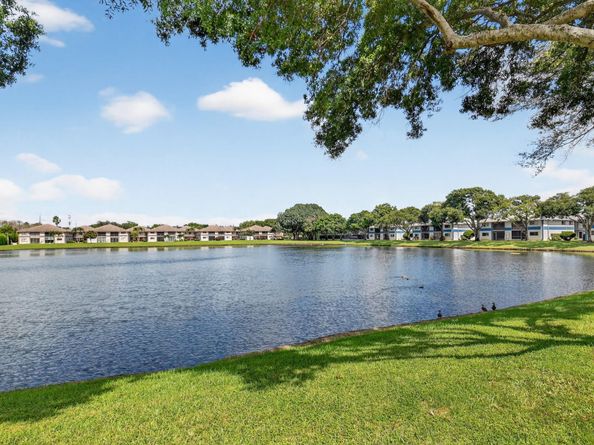 15401 Pembridge Ave 13, Delray Beach FL 33484