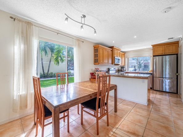 3421 Deer Creek Palladian Circle, Deerfield Beach FL 33442