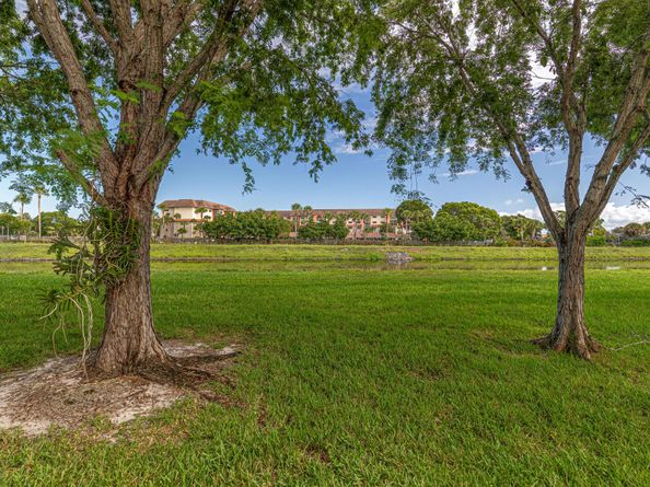 3421 Deer Creek Palladian Circle, Deerfield Beach FL 33442