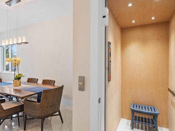 108 Water Club Court N, North Palm Beach FL 33408