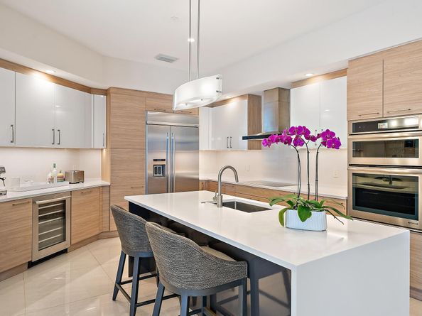 108 Water Club Court N, North Palm Beach FL 33408