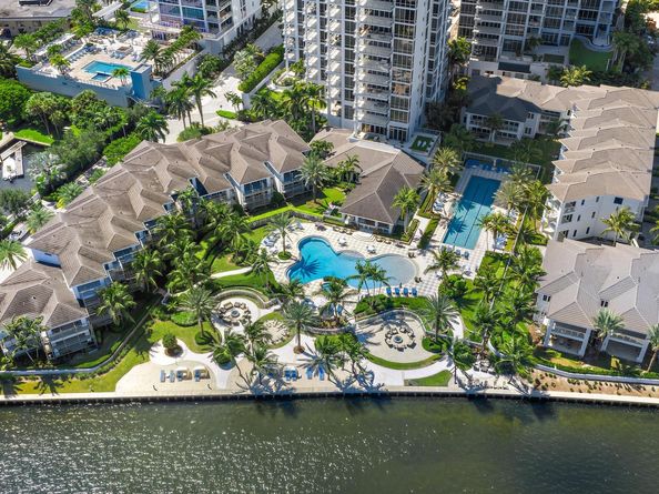 108 Water Club Court N, North Palm Beach FL 33408