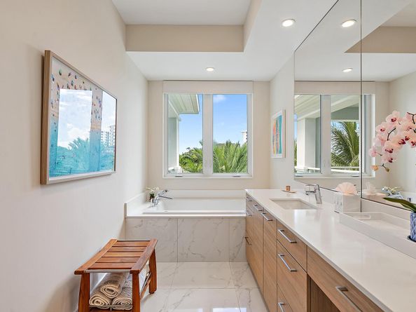 108 Water Club Court N, North Palm Beach FL 33408