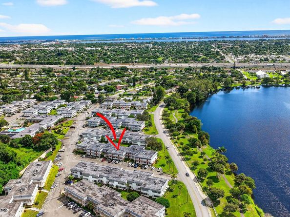 3240 Lake Osborne Drive 107, Lake Worth Beach FL 33461