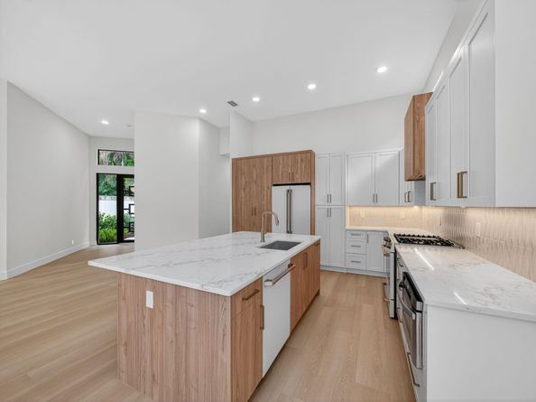 100 Sunset Bay Drive, Palm Beach Gardens FL 33418