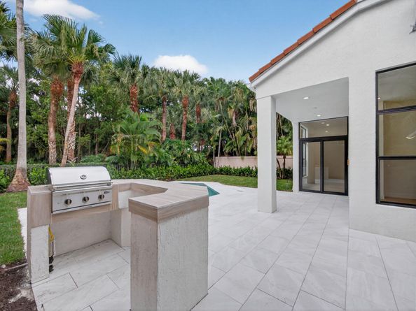 100 Sunset Bay Drive, Palm Beach Gardens FL 33418