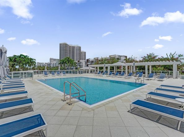 3015 N Ocean Blvd 15J, Fort Lauderdale FL 33308