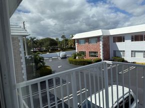 412 S Cypress Rd 225, Pompano Beach FL 33060
