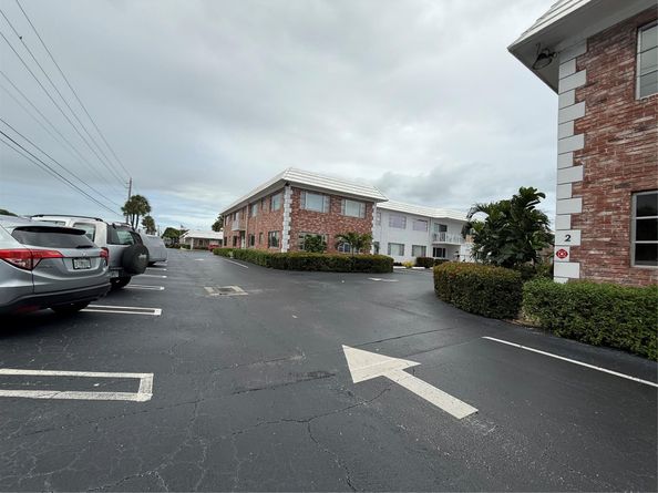 412 S Cypress Rd 225, Pompano Beach FL 33060