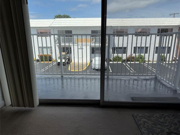 412 S Cypress Rd 225, Pompano Beach FL 33060
