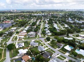760 Cinnamon Road, North Palm Beach FL 33408