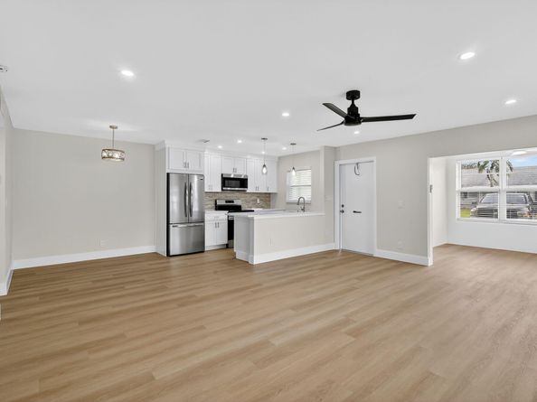 955 Circle Drive A, Delray Beach FL 33445