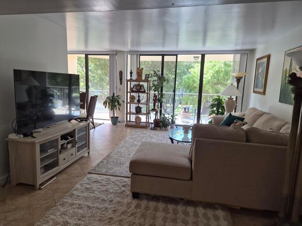 859 Jeffery Street 3030, Boca Raton FL 33487