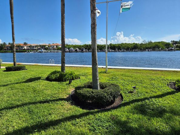 859 Jeffery Street 3030, Boca Raton FL 33487