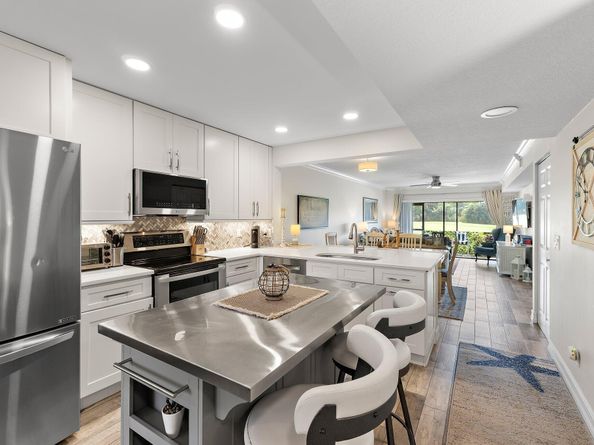 1201 Pinecrest Circle B, Jupiter FL 33458