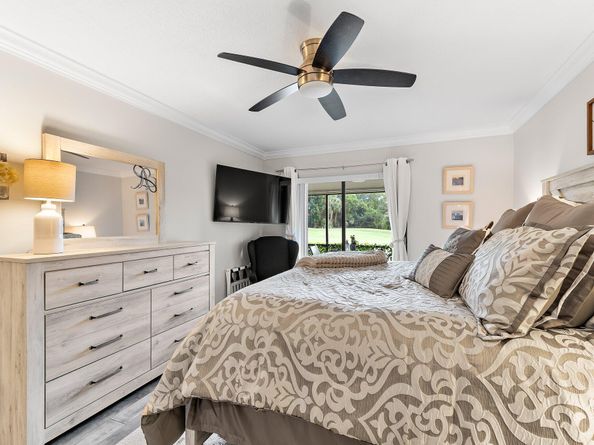 1201 Pinecrest Circle B, Jupiter FL 33458