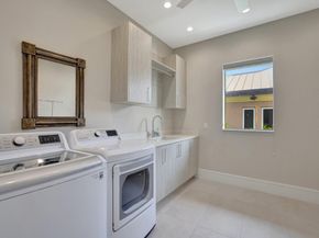 1336 Seminole Dr, Fort Lauderdale FL 33304