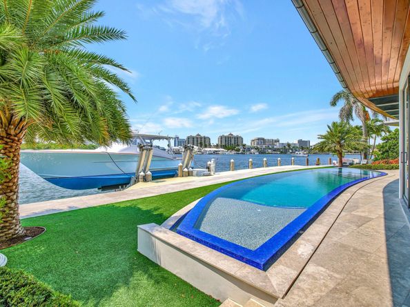 1336 Seminole Dr, Fort Lauderdale FL 33304