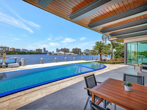 1336 Seminole Dr, Fort Lauderdale FL 33304