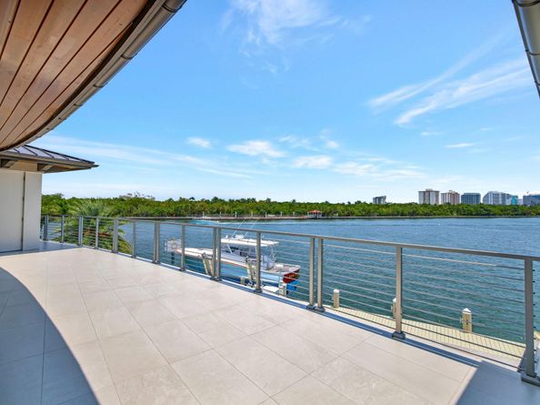 1336 Seminole Dr, Fort Lauderdale FL 33304