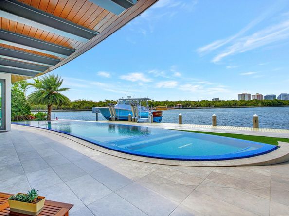 1336 Seminole Dr, Fort Lauderdale FL 33304