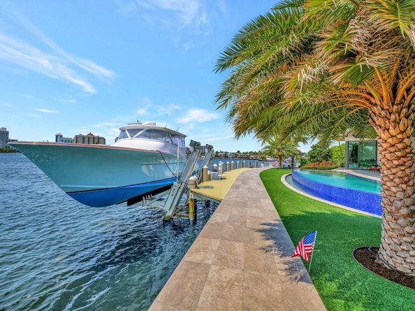 1336 Seminole Dr, Fort Lauderdale FL 33304