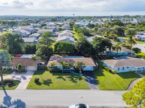 827 SE 10th Ter, Deerfield Beach FL 33441