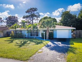 827 SE 10th Ter, Deerfield Beach FL 33441