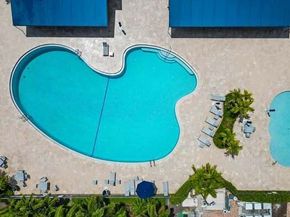 21167 Falls Ridge Way, Boca Raton FL 33428