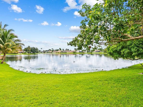 21167 Falls Ridge Way, Boca Raton FL 33428