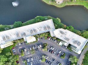 2334 S Cypress Bend Dr 304, Pompano Beach FL 33069