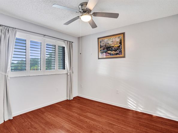 2334 S Cypress Bend Dr 304, Pompano Beach FL 33069