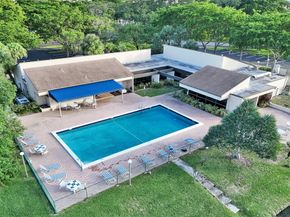 2334 S Cypress Bend Dr 304, Pompano Beach FL 33069