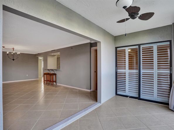 2334 S Cypress Bend Dr 304, Pompano Beach FL 33069