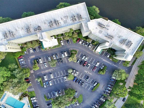2334 S Cypress Bend Dr 304, Pompano Beach FL 33069