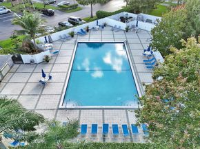 2334 S Cypress Bend Dr 304, Pompano Beach FL 33069