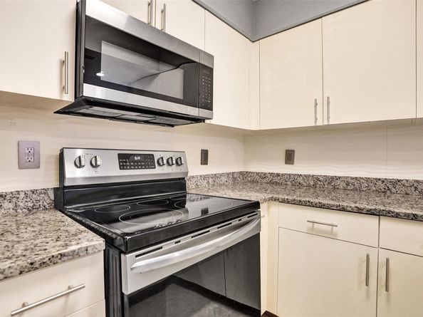 2334 S Cypress Bend Dr 304, Pompano Beach FL 33069